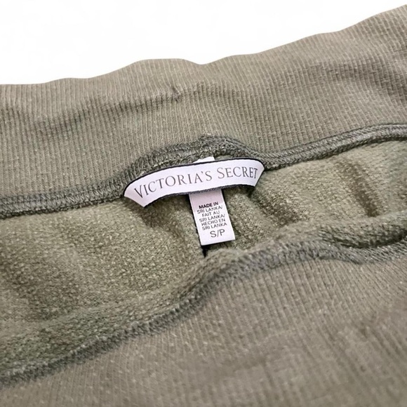 Y2k Vintage Low Rise Victoria's Secret Capri Olive Joggers with Colorful Text - Picture 3 of 4